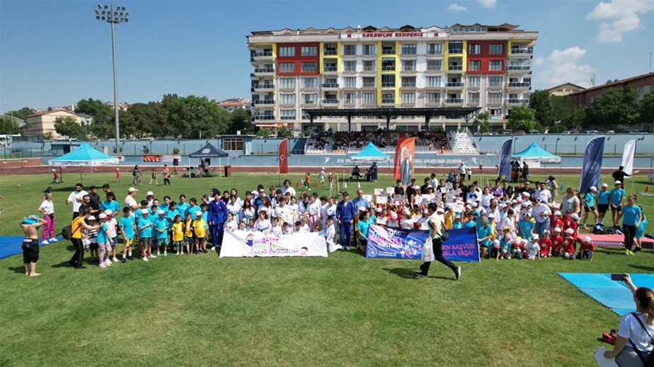 Edirne'de GSB Spor Okulları'nın Açılışı Yapıldı