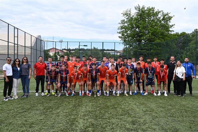 Liseler Arası 5x5 Mahalle Ligi Futbol Turnuvası Sona Erdi