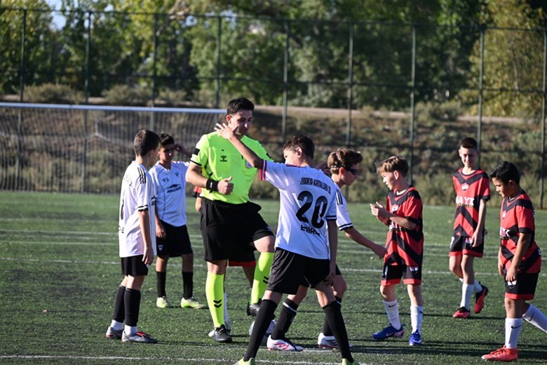AMATÖR SPOR HAFTASI FUTBOL TURNUVASI SARAÇHANE’DE GERÇEKLEŞTİRİLDİ