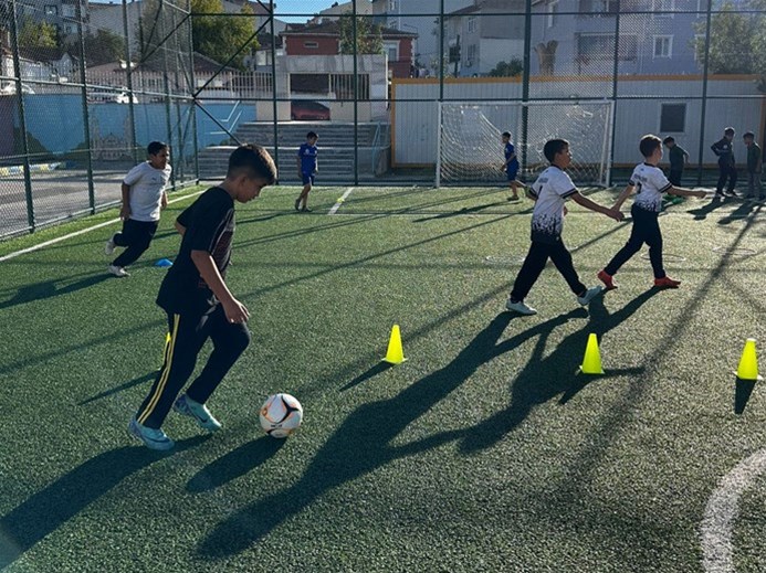 Okuldan Spora Tüm Hızıyla Devam Ediyor