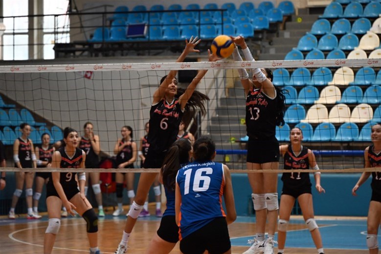 OKUL SPORLARI — VOLEYBOL GENÇLER (KIZ–ERKEK) GRUP MÜSABAKALARI SONA ERDİ