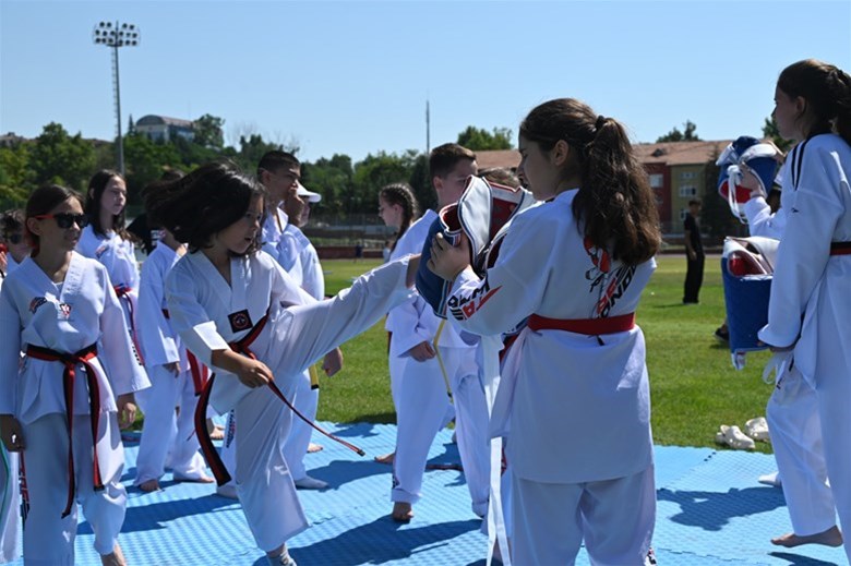 Edirne'de Yaz Spor Okulları Başladı