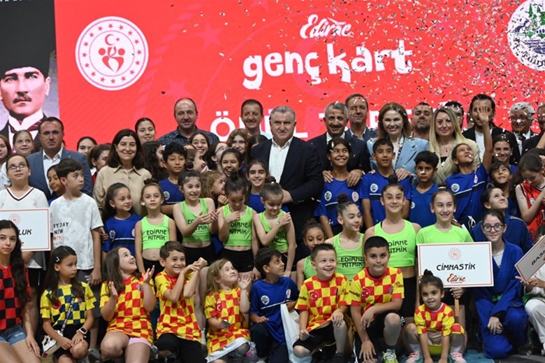 Edirne Genç Kart Ödül Dağıtım Töreni Gerçekleştirildi